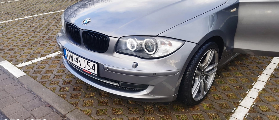 BMW Seria 1 cena 22900 przebieg: 259000, rok produkcji 2010 z Wrocław małe 79